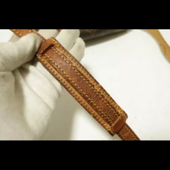 SOLD - LOUIS VUITTON Saint Cloud MM - Vintage - Picture 8 of 15